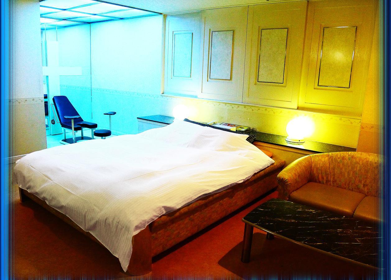 Kyoto Hotel Crown (Adults Only) Exterior foto